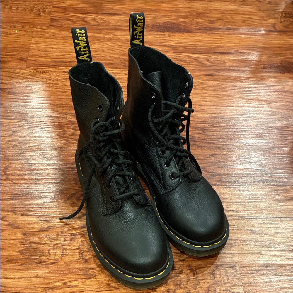 listing-status-banner